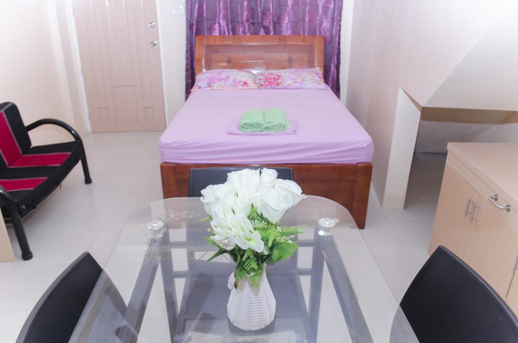 Julz Tropical Apartments Olongapo Extérieur photo
