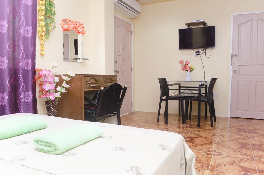 Julz Tropical Apartments Olongapo Extérieur photo